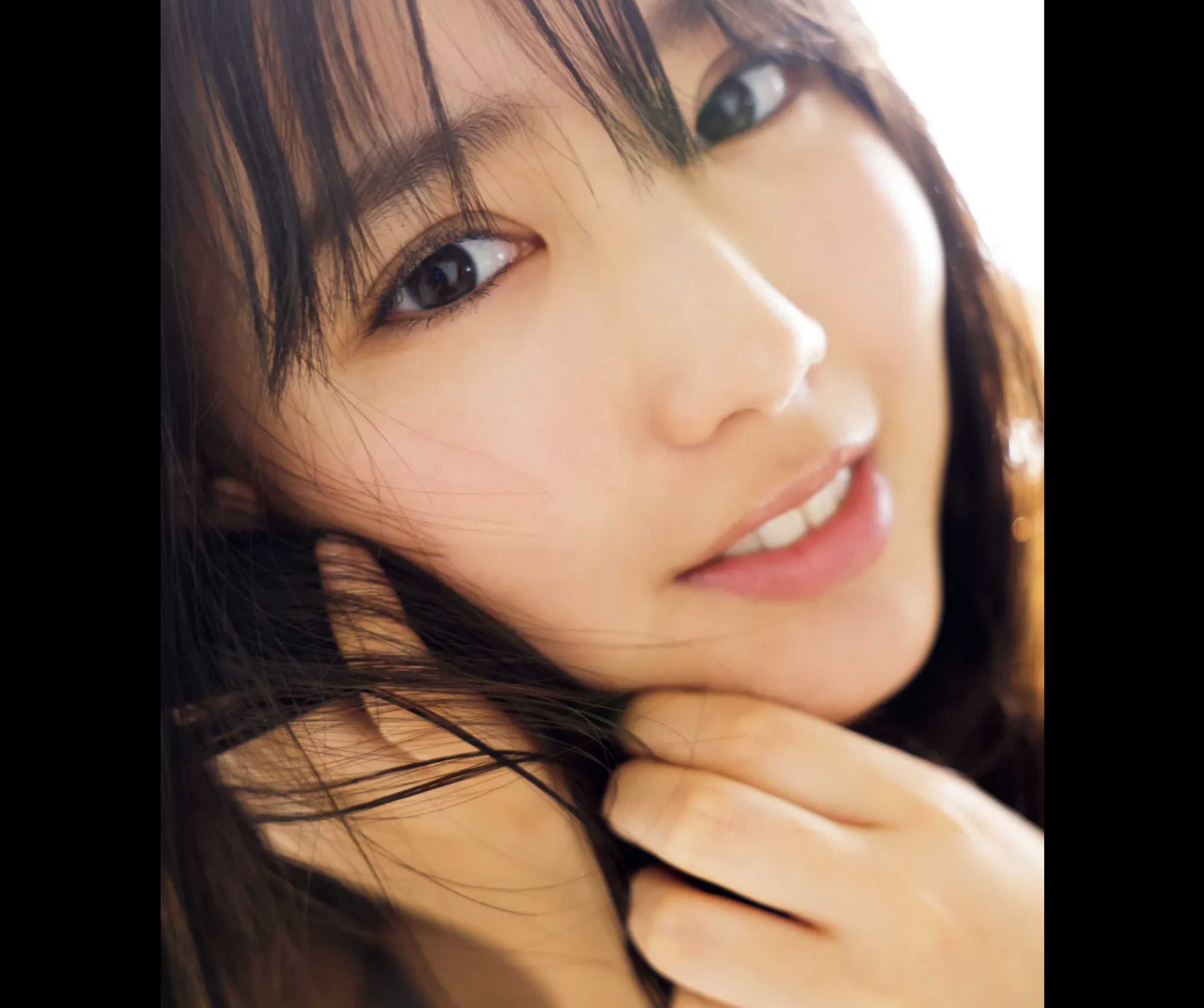[FRIDAY] Aika Sawaguchi 沢口愛華 - Bloom in iridescence 虹色に咲く (2022-06-09) - idols